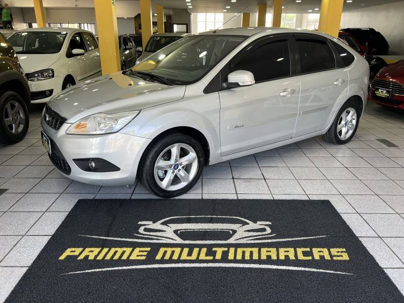 FORD - FOCUS - 2013/2013 - Prata - R$ 45.900,00