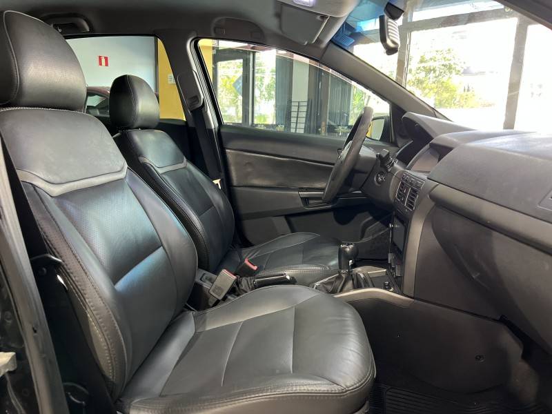 CHEVROLET - VECTRA - 2009/2009 - Preta - R$ 34.900,00