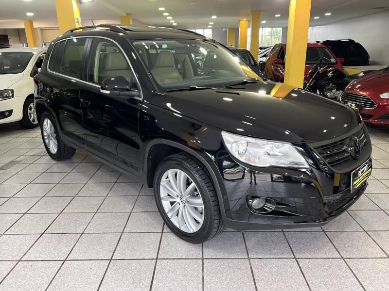 VOLKSWAGEN - TIGUAN - 2011/2011 - Preta - R$ 59.900,00