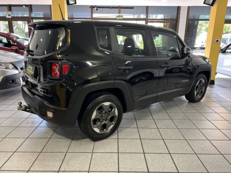 JEEP - RENEGADE - 2015/2016 - Preta - R$ 68.900,00