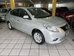 NISSAN - VERSA - 2013/2013 - Prata - R$ 36.900,00