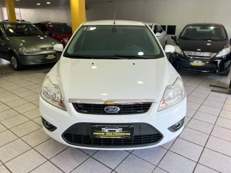 FORD - FOCUS - 2013/2013 - Branca - R$ 44.900,00