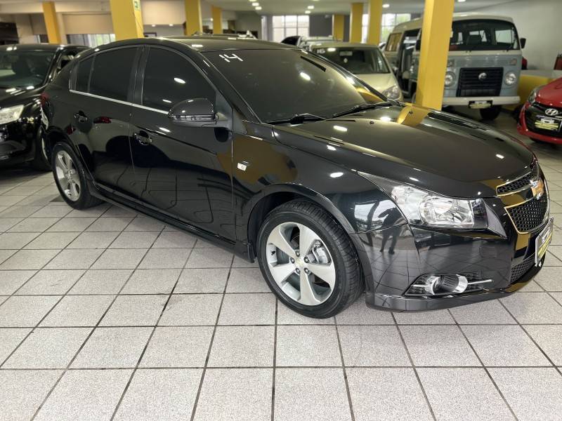 CHEVROLET - CRUZE - 2014/2014 - Preta - R$ 61.900,00