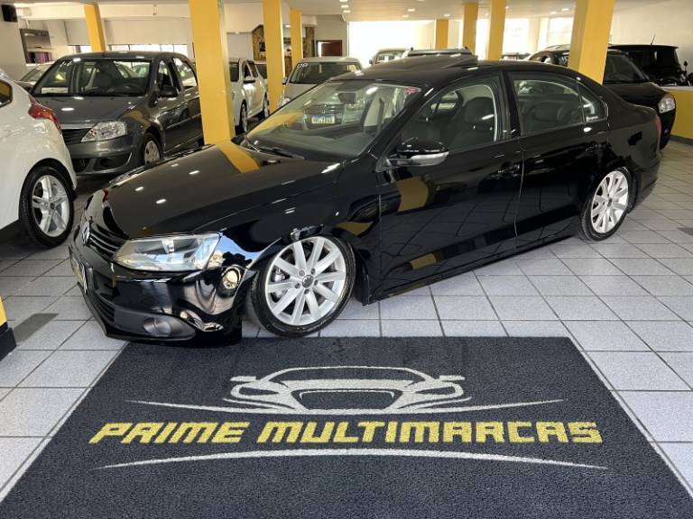 VOLKSWAGEN - JETTA - 2011/2011 - Preta - R$ 53.900,00