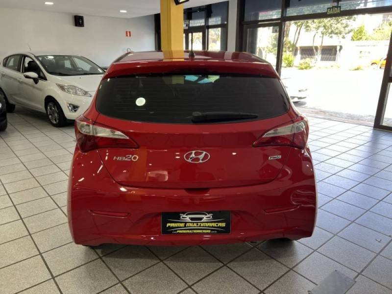 HYUNDAI - HB20 - 2014/2015 - Vermelha - R$ 42.900,00