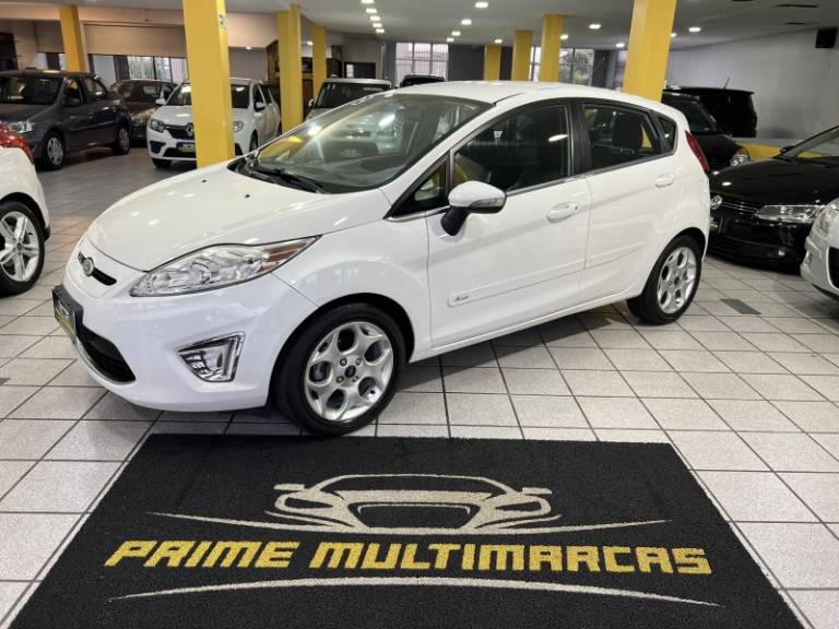 FORD - FIESTA - 2013/2013 - Branca - R$ 41.900,00
