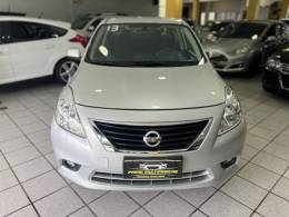 NISSAN - VERSA - 2013/2013 - Prata - R$ 36.900,00