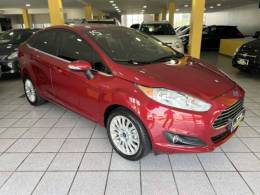 FORD - FIESTA - 2015/2015 - Vermelha - R$ 50.900,00