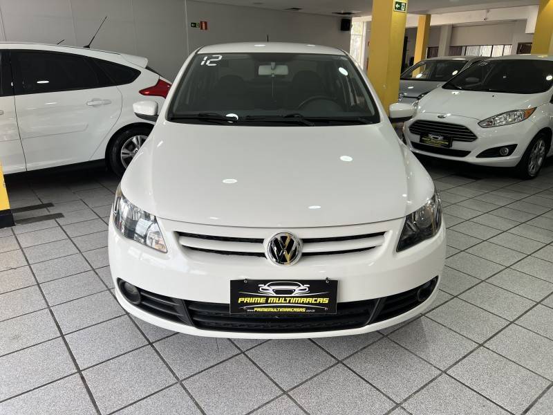 VOLKSWAGEN - VOYAGE - 2011/2012 - Branca - R$ 32.900,00