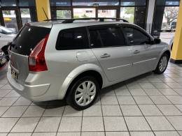 RENAULT - MÉGANE - 2013/2013 - Prata - R$ 34.900,00