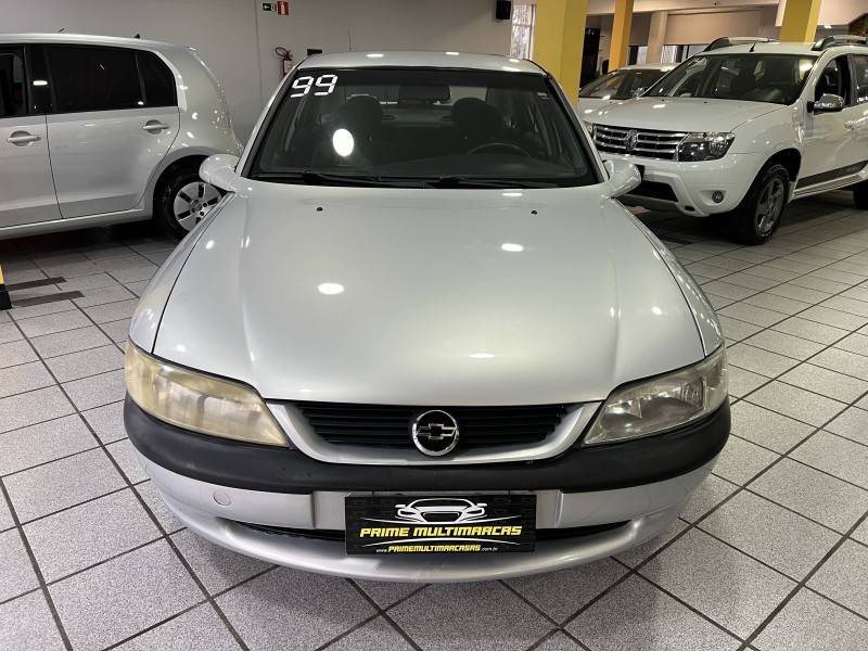 CHEVROLET - VECTRA - 1999/1999 - Prata - R$ 14.900,00