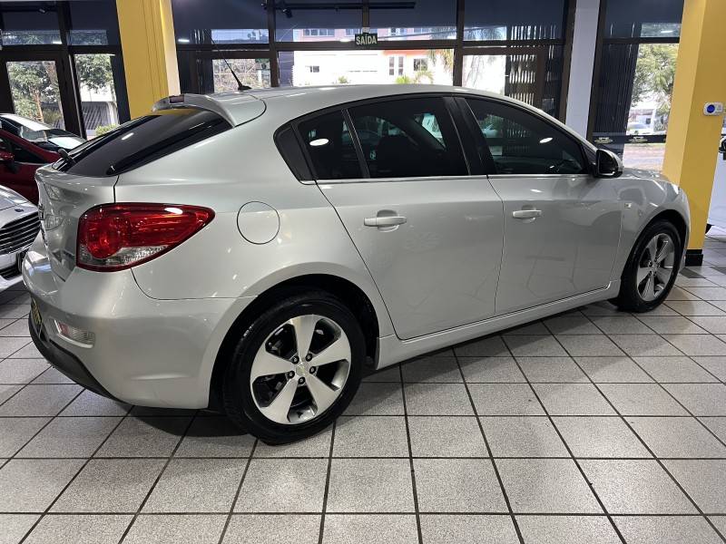 CHEVROLET - CRUZE - 2013/2013 - Prata - R$ 56.900,00