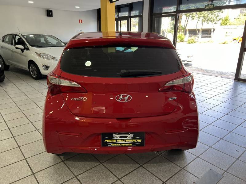 HYUNDAI - HB20 - 2015/2015 - Vermelha - R$ 46.900,00