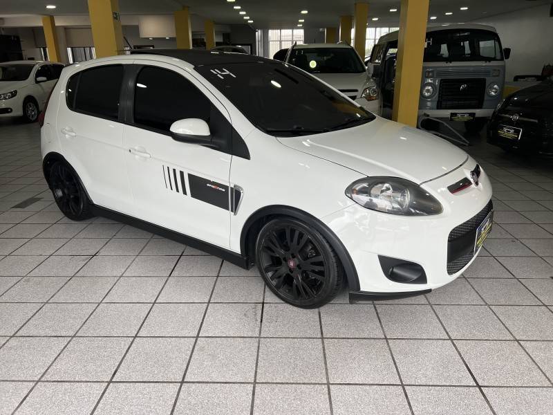 FIAT - PALIO - 2013/2014 - Branca - R$ 44.900,00