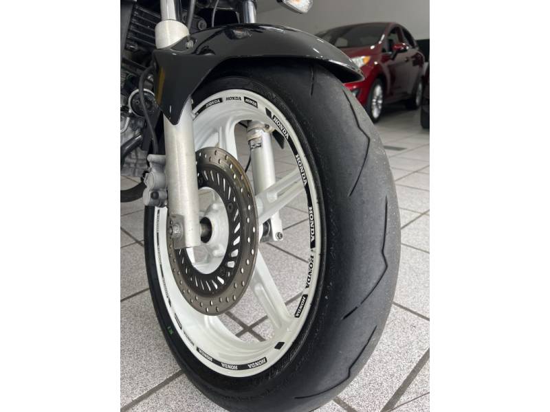 HONDA - CB 300R - 2014/2014 - Preta - R$ 12.900,00