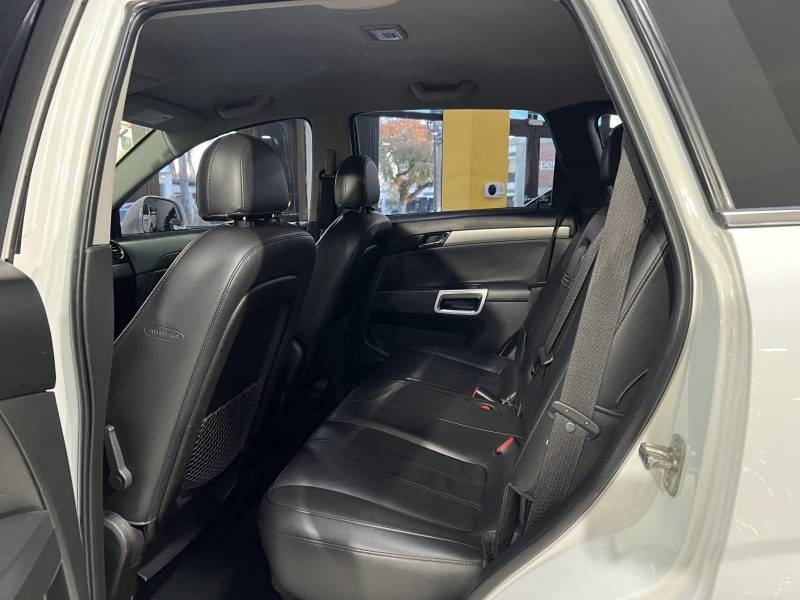 CHEVROLET - CAPTIVA - 2012/2012 - Branca - R$ 45.900,00