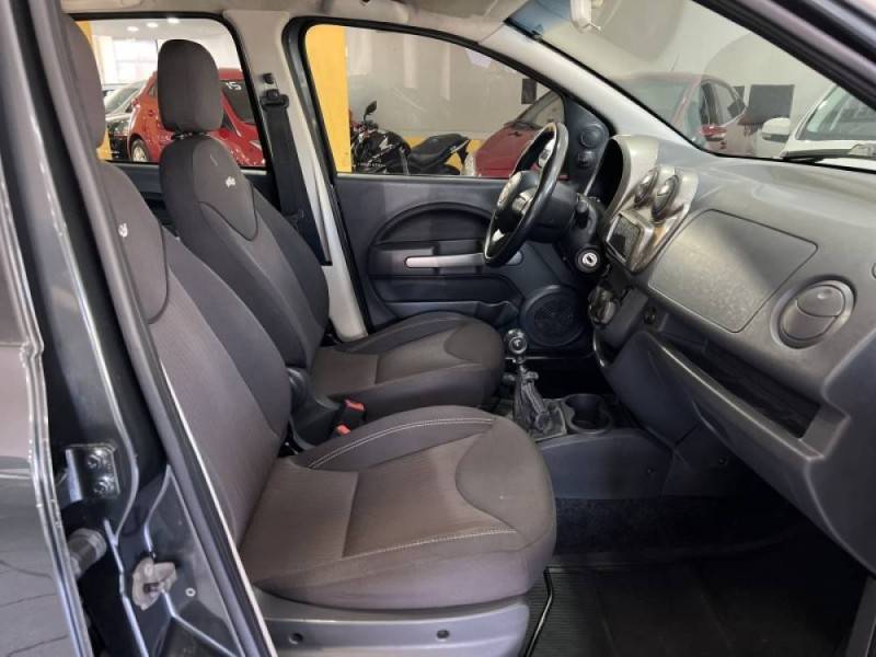 FIAT - UNO - 2012/2012 - Cinza - R$ 29.900,00