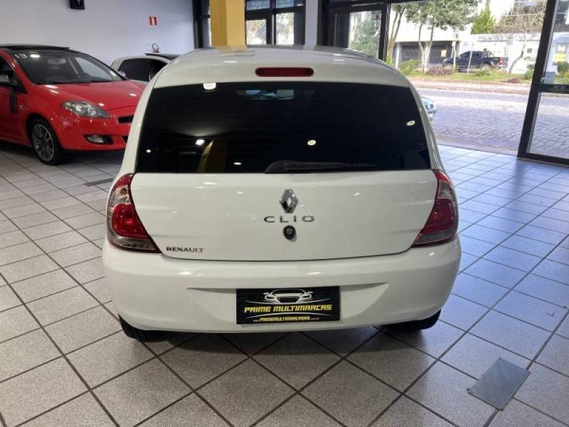 RENAULT - CLIO - 2015/2016 - Branca - R$ 31.900,00