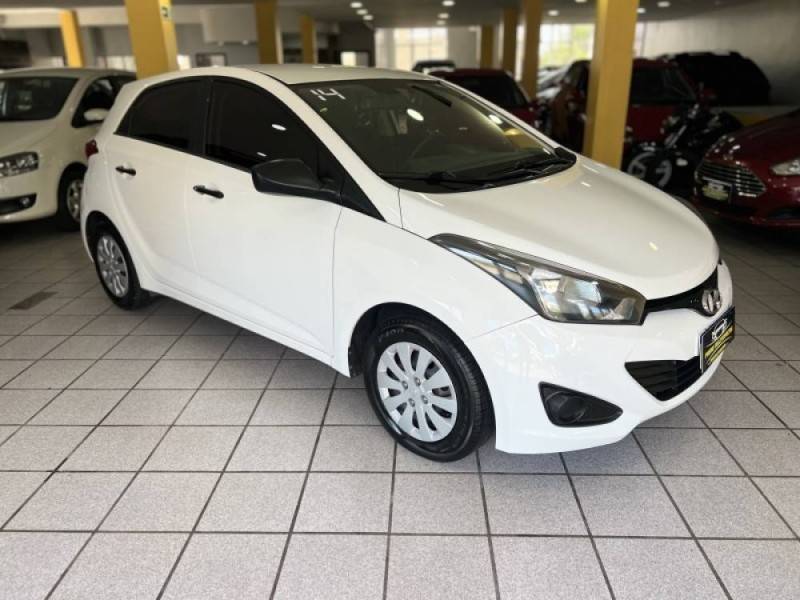 HYUNDAI - HB20 - 2014/2014 - Branca - R$ 39.900,00