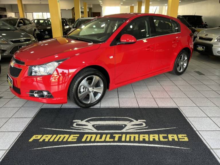 CHEVROLET - CRUZE - 2013/2014 - Vermelha - R$ 57.900,00