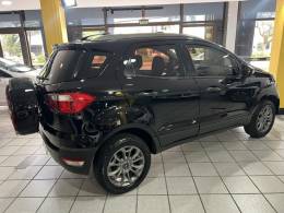 FORD - ECOSPORT - 2016/2017 - Preta - R$ 64.900,00