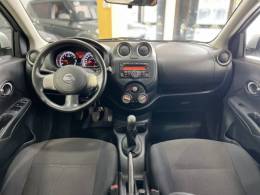 NISSAN - VERSA - 2013/2013 - Prata - R$ 36.900,00