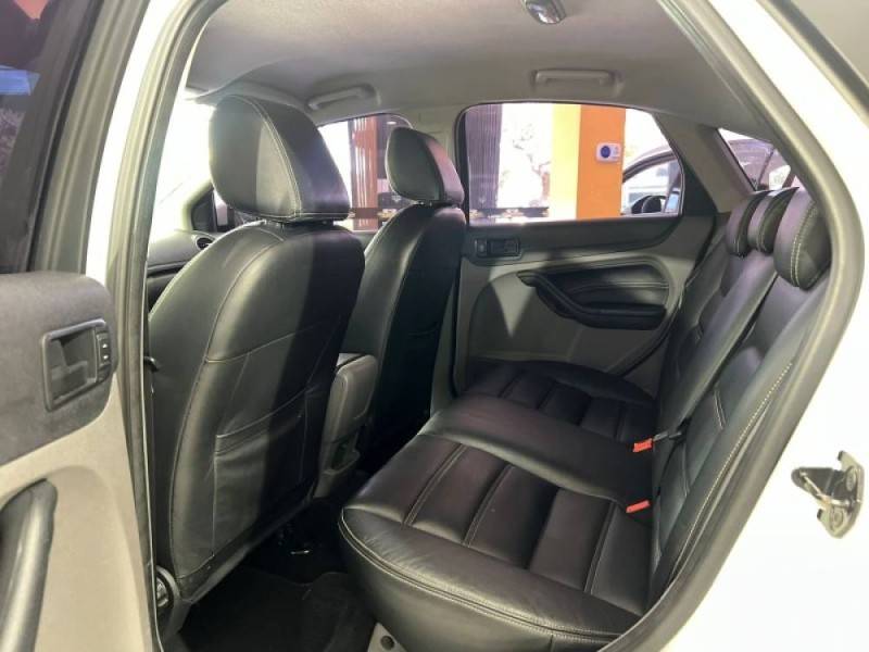 FORD - FOCUS - 2013/2013 - Branca - R$ 44.900,00