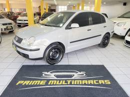 VOLKSWAGEN - POLO SEDAN - 1996/2005 - Prata - R$ 25.900,00