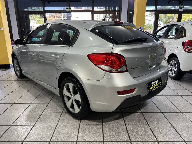 CHEVROLET - CRUZE - 2013/2013 - Prata - R$ 56.900,00