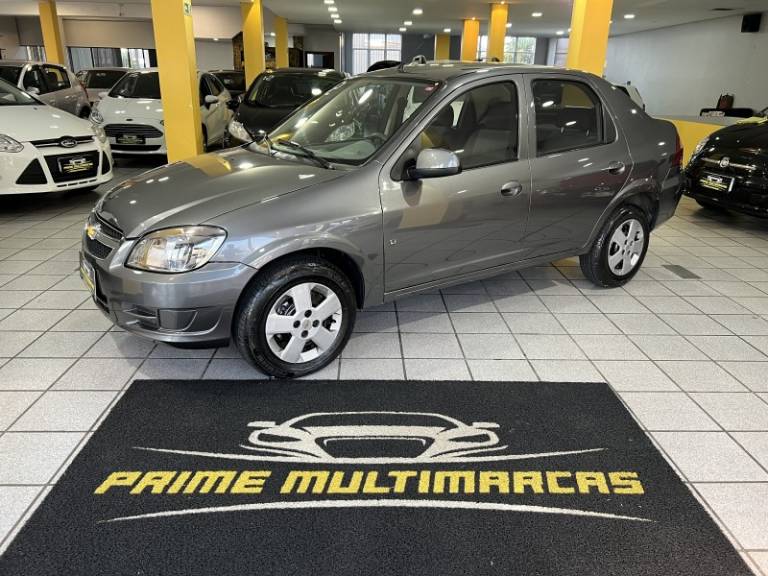 CHEVROLET - PRISMA - 2012/2012 - Cinza - R$ 32.900,00