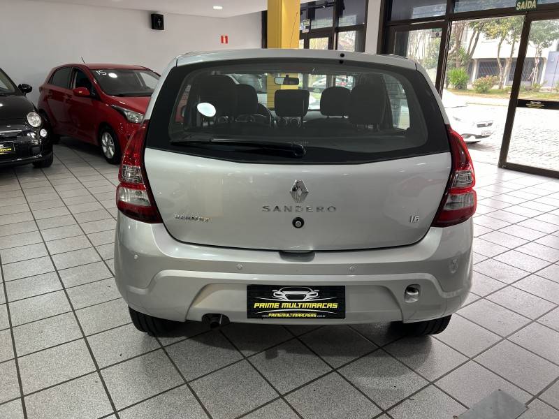 RENAULT - SANDERO - 2012/2012 - Prata - R$ 32.900,00