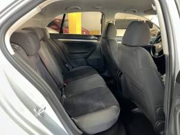 VOLKSWAGEN - JETTA - 2007/2008 - Prata - R$ 37.900,00
