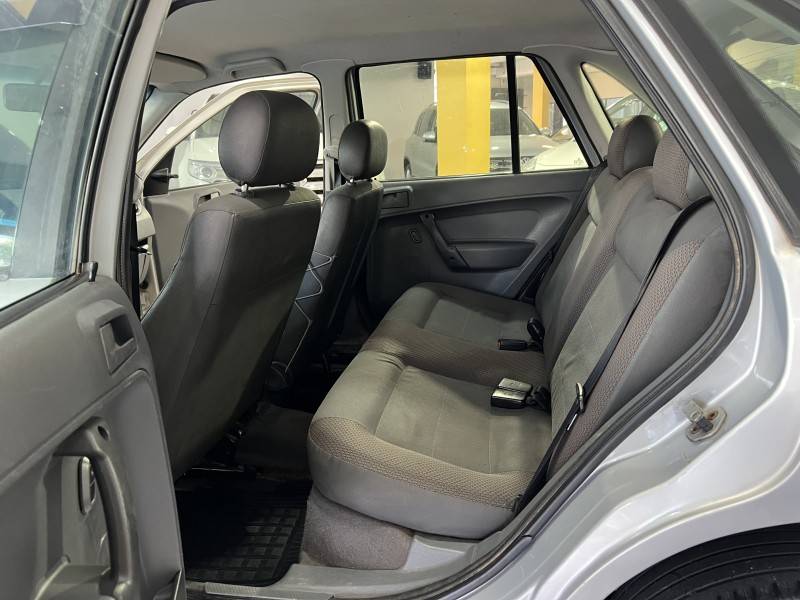 VOLKSWAGEN - GOL - 2009/2009 - Prata - R$ 21.900,00