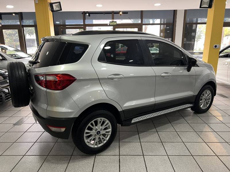 FORD - ECOSPORT - 2016/2017 - Prata - R$ 59.900,00