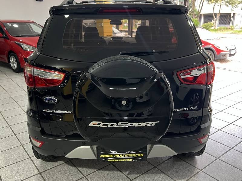 FORD - ECOSPORT - 2016/2017 - Preta - R$ 64.900,00