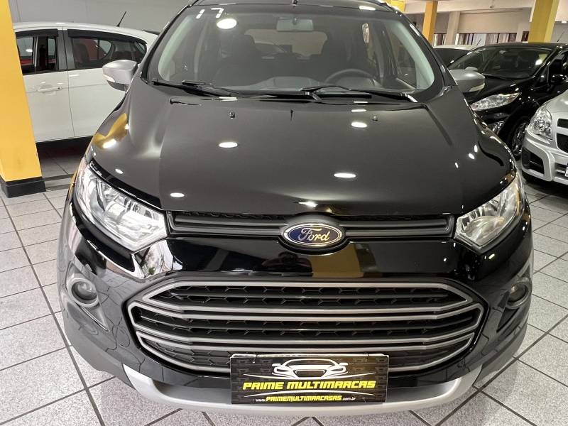 FORD - ECOSPORT - 2016/2017 - Preta - R$ 64.900,00