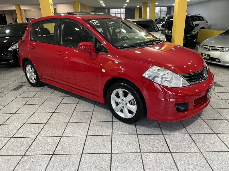 NISSAN - TIIDA - 2012/2012 - Vermelha - R$ 39.900,00