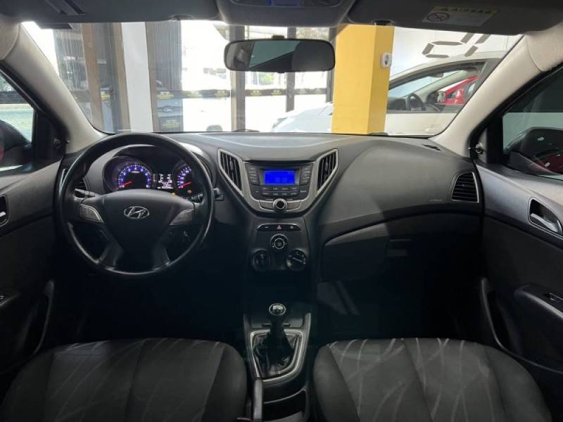 HYUNDAI - HB20 - 2014/2015 - Vermelha - R$ 42.900,00
