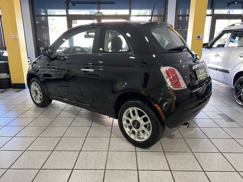 FIAT - 500 - 2012/2013 - Preta - R$ 43.900,00