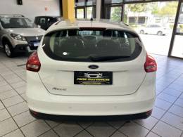 FORD - FOCUS - 2016/2016 - Branca - R$ 64.900,00