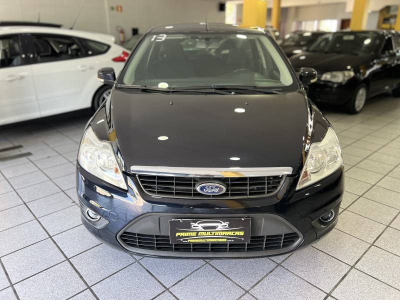 FORD - FOCUS - 2013/2013 - Preta - R$ 41.900,00