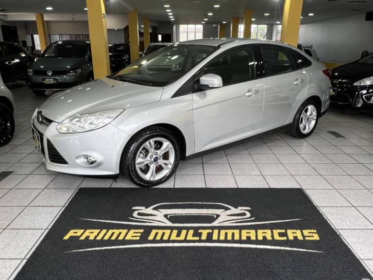 FORD - FOCUS - 2014/2014 - Prata - R$ 52.900,00