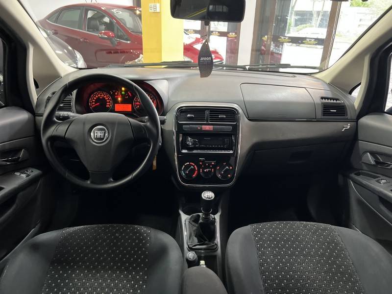 FIAT - PUNTO - 2010/2010 - Preta - R$ 34.900,00