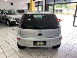 CHEVROLET - CORSA - 2011/2012 - Prata - R$ 31.900,00