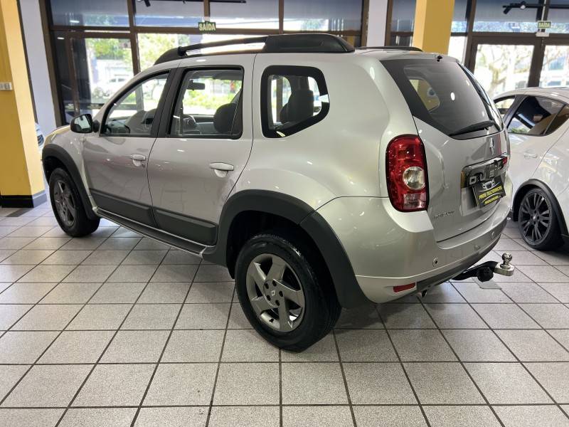 RENAULT - DUSTER - 2015/2015 - Prata - R$ 55.900,00