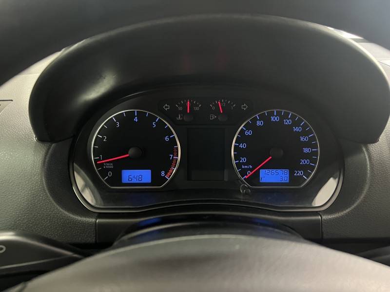 VOLKSWAGEN - POLO - 2010/2010 - Preta - R$ 34.900,00