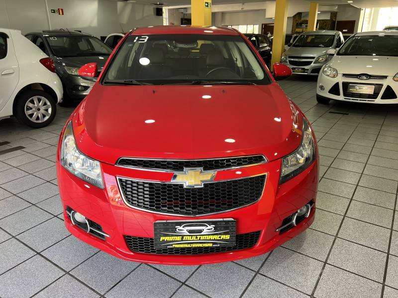 CHEVROLET - CRUZE - 2013/2014 - Vermelha - R$ 57.900,00