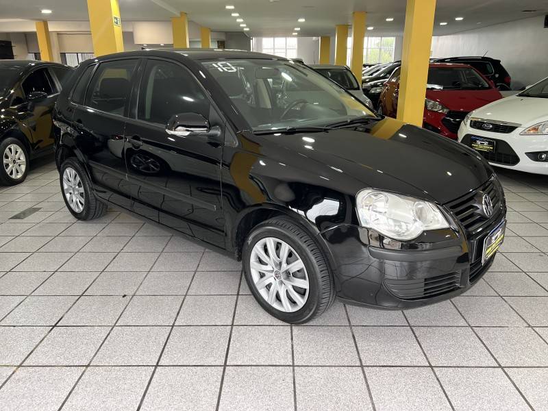 VOLKSWAGEN - POLO - 2010/2010 - Preta - R$ 34.900,00