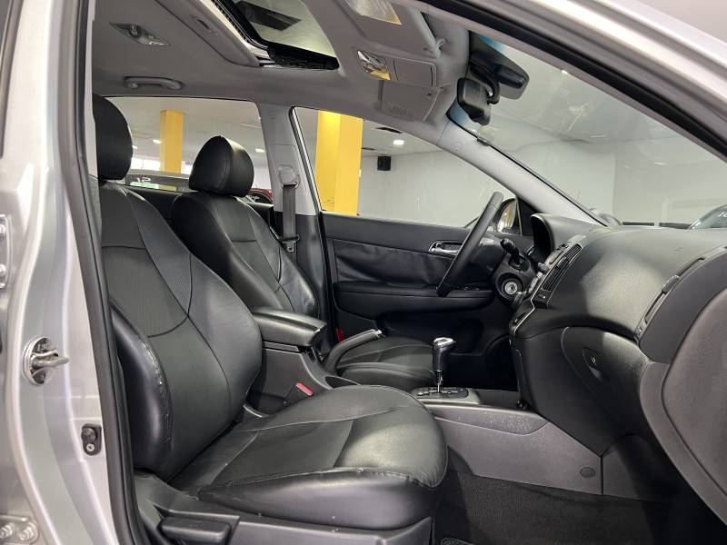 HYUNDAI - I30 CW - 2011/2011 - Prata - Sob Consulta