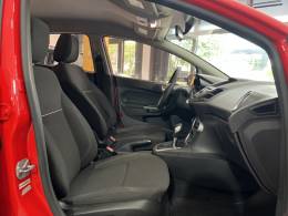 FORD - FIESTA - 2014/2015 - Vermelha - R$ 45.900,00